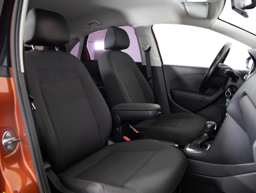 Volkswagen Polo V Рестайлинг Санкт-Петербург  - изображение 11