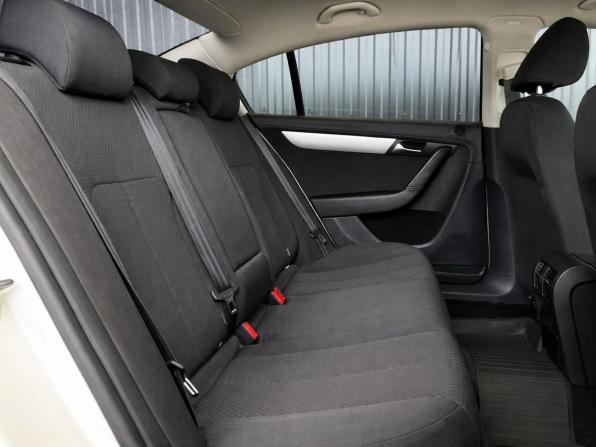 Volkswagen Passat B7 с пробегом 2012 года, цена 747 000 рублей, 330000 км, седан, Автокод Объявления