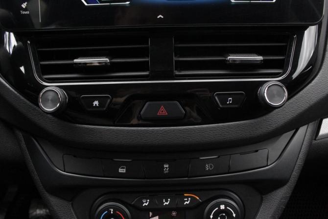Lada (ВАЗ) Vesta I с пробегом 2019 года, цена 1 170 000 рублей, 70876 км, универсал, Автокод Объявления