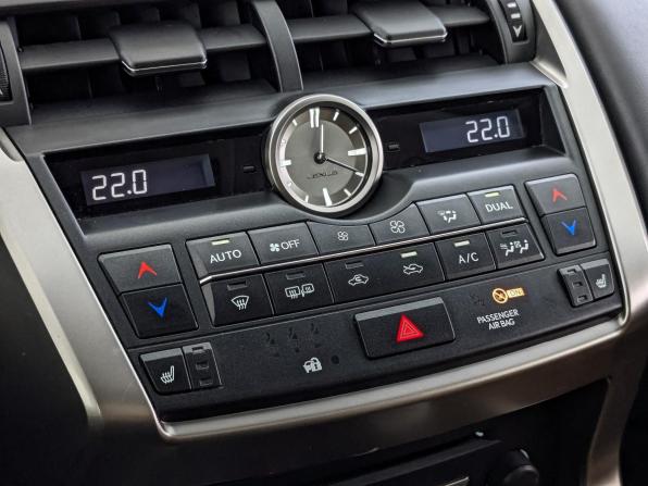 Lexus NX I с пробегом 2015 года, цена 2 410 000 рублей, 153189 км, внедорожник, Автокод Объявления