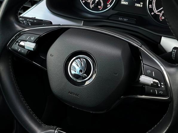 Skoda Rapid II с пробегом 2021 года, цена 1 859 600 рублей, 60925 км, лифтбек, Автокод Объявления