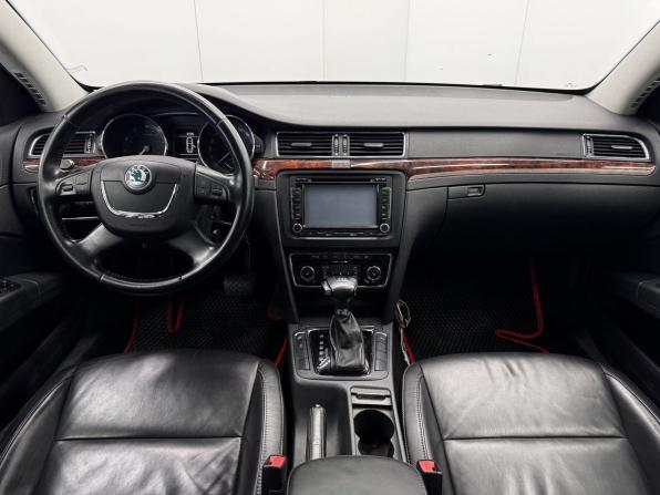 Skoda Superb II с пробегом 2012 года, цена 1 140 000 рублей, 254314 км, лифтбек, Автокод Объявления