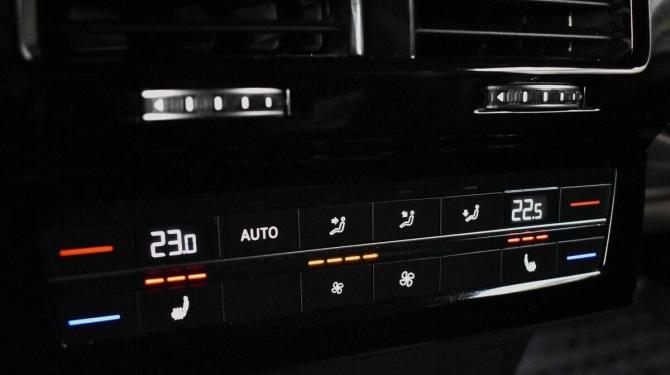 Volkswagen Touareg III с пробегом 2020 года, цена 4 490 000 рублей, 173564 км, внедорожник, Автокод Объявления