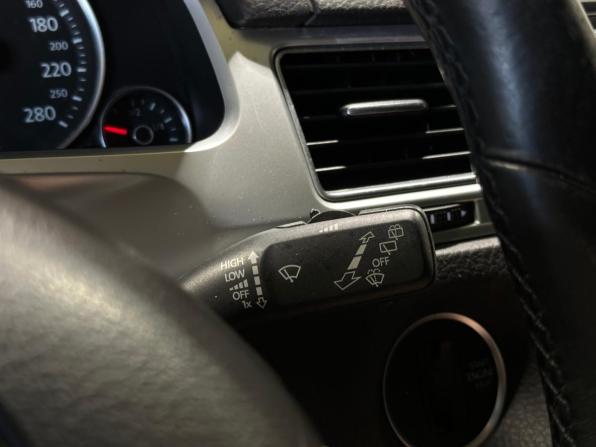 Volkswagen Touareg II Рестайлинг с пробегом 2015 года, цена 2 800 000 рублей, 265688 км, внедорожник, Автокод Объявления