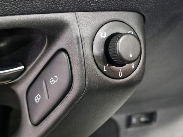 Volkswagen Polo V Рестайлинг с пробегом 2019 года, цена 1 348 000 рублей, 78356 км, седан, Автокод Объявления