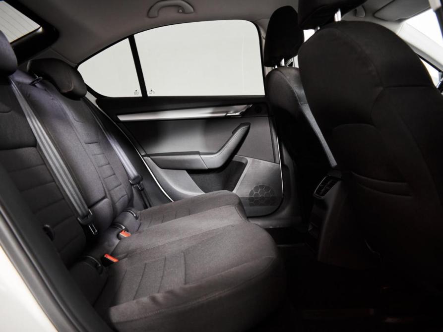 Skoda Octavia III (A7) Москва  - изображение 11