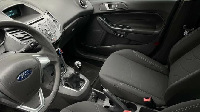 Ford Fiesta Mk6 Рестайлинг с пробегом 2015 года, цена 769 000 рублей, 202000 км, седан, Автокод Объявления