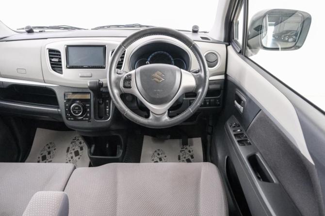 Suzuki Wagon R V Рестайлинг с пробегом 2016 года, цена 639 000 рублей, 141000 км, хэтчбек, Автокод Объявления