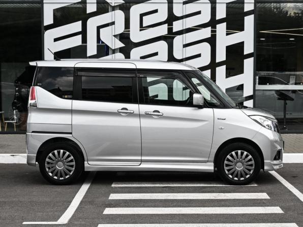Suzuki Solio III с пробегом 2019 года, цена 1 069 000 рублей, 131757 км, микровэн, Автокод Объявления