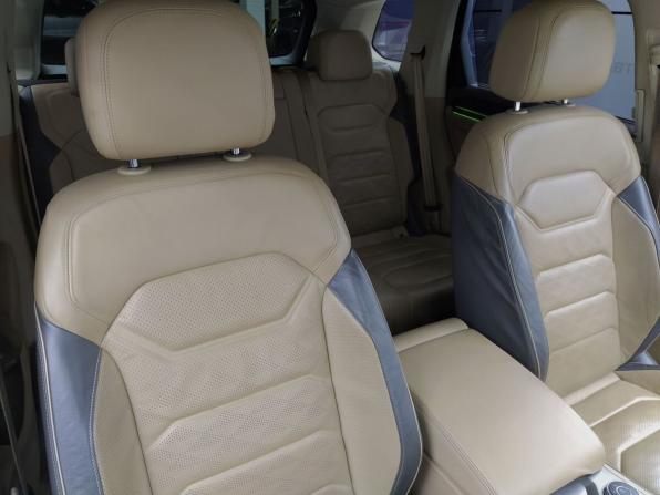 Volkswagen Touareg III с пробегом 2019 года, цена 3 600 000 рублей, 233000 км, внедорожник, Автокод Объявления