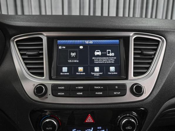 Hyundai Solaris II с пробегом 2019 года, цена 1 349 000 рублей, 115243 км, седан, Автокод Объявления