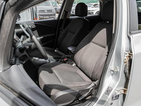 Opel Astra J Рестайлинг с пробегом 2013 года, цена 790 000 рублей, 215279 км, хэтчбек, Автокод Объявления