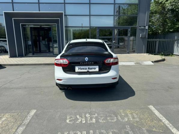 Renault Fluence I Рестайлинг с пробегом 2014 года, цена 690 000 рублей, 205109 км, седан, Автокод Объявления