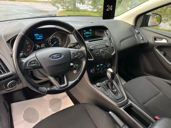 Ford Focus III Рестайлинг с пробегом 2017 года, цена 979 000 рублей, 165929 км, хэтчбек, Автокод Объявления