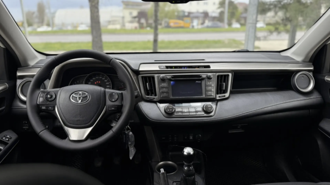 Toyota RAV4 IV (XA40) с пробегом 2013 года, цена 1 690 000 рублей, 328493 км, внедорожник, Автокод Объявления