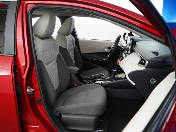 Toyota Corolla XII (E210) с пробегом 2021 года, цена 2 256 600 рублей, 59926 км, седан, Автокод Объявления