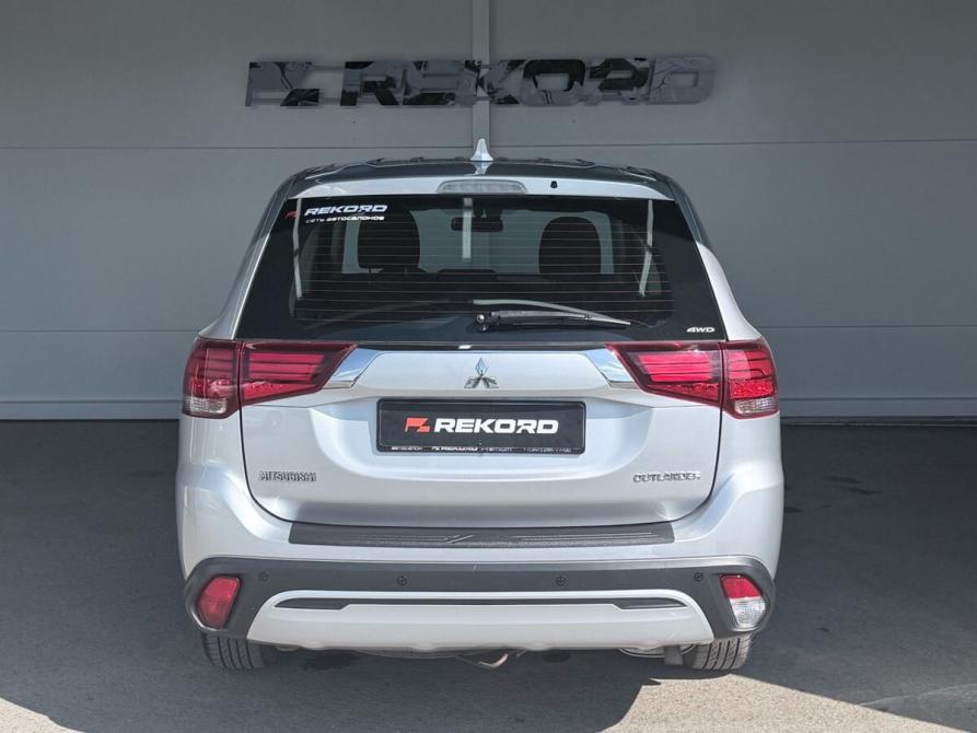 Mitsubishi Outlander III Рестайлинг 3 Уфа  - изображение 6