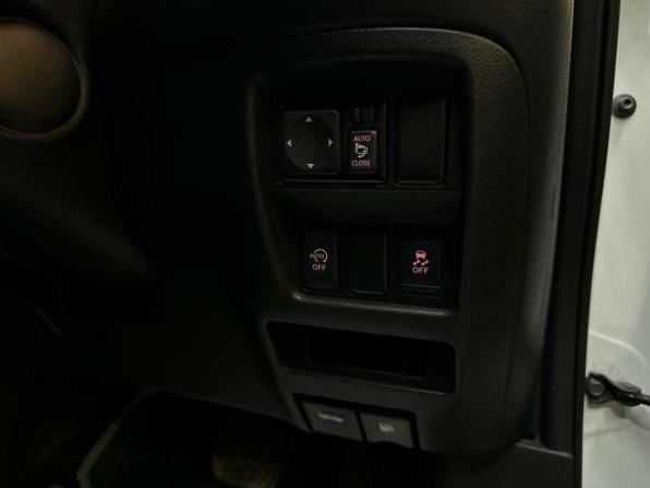 Nissan Juke I Рестайлинг с пробегом 2015 года, цена 1 147 000 рублей, 128000 км, внедорожник, Автокод Объявления