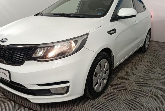 Kia Rio III Рестайлинг с пробегом 2017 года, цена 1 095 000 рублей, 81780 км, седан, Автокод Объявления