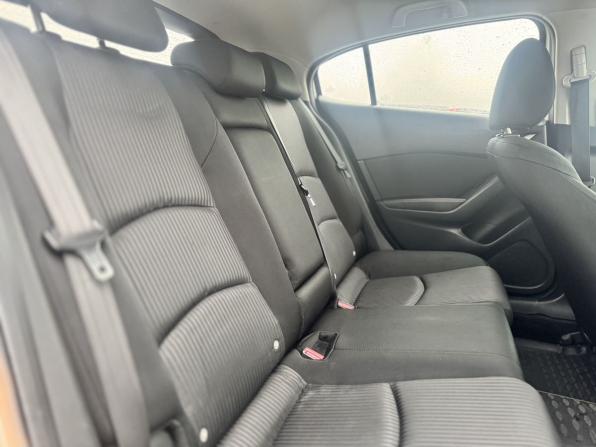 Mazda 3 III (BM) с пробегом 2014 года, цена 1 359 000 рублей, 111390 км, хэтчбек, Автокод Объявления