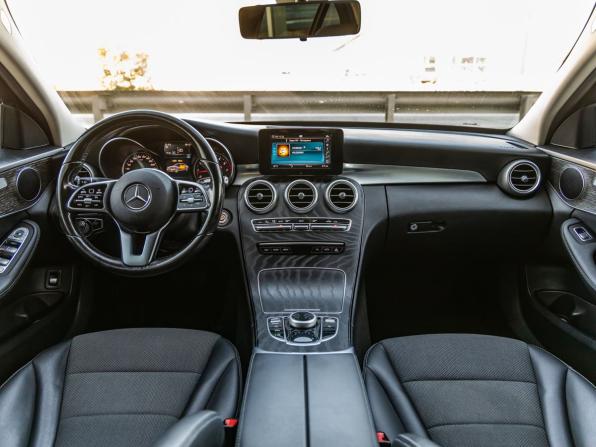 Mercedes-Benz C-Класс IV (W205) Рестайлинг с пробегом 2019 года, цена 2 798 000 рублей, 88534 км, седан, Автокод Объявления