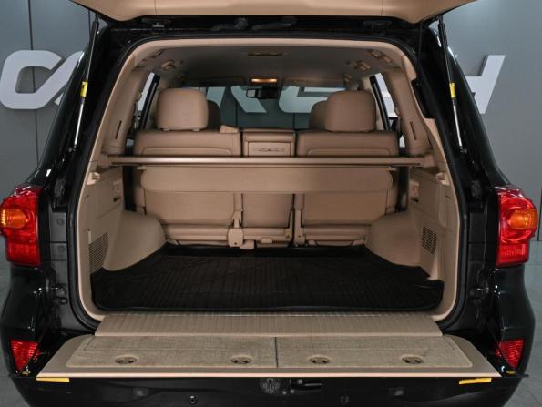 Toyota Land Cruiser 200 Series Рестайлинг 1 с пробегом 2015 года, цена 4 629 000 рублей, 266162 км, внедорожник, Автокод Объявления