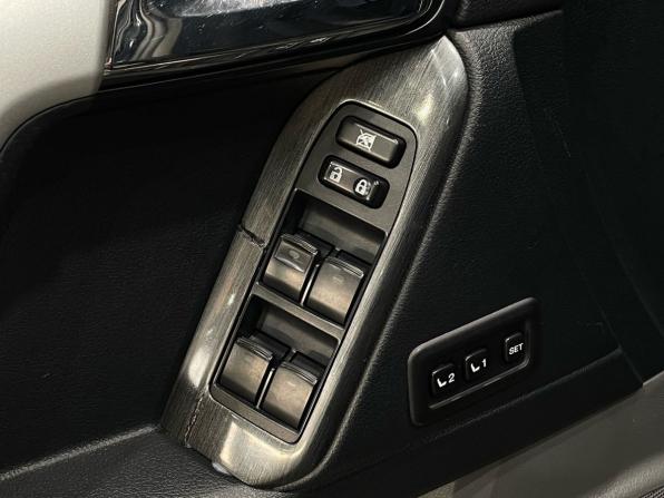 Toyota Land Cruiser Prado 150 Series с пробегом 2011 года, цена 2 299 000 рублей, 339439 км, внедорожник, Автокод Объявления