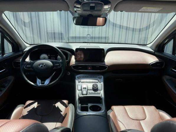 Hyundai Santa Fe IV Рестайлинг с пробегом 2021 года, цена 3 399 000 рублей, 110800 км, внедорожник, Автокод Объявления