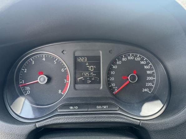 Volkswagen Polo V Рестайлинг с пробегом 2018 года, цена 1 100 000 рублей, 171000 км, седан, Автокод Объявления