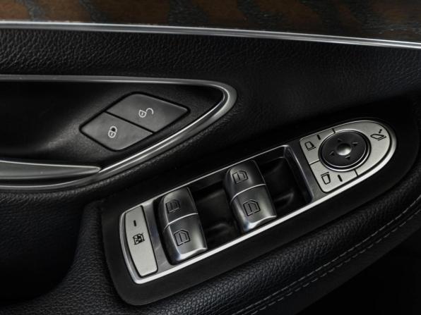 Mercedes-Benz C-Класс IV (W205) с пробегом 2017 года, цена 2 459 000 рублей, 138495 км, седан, Автокод Объявления