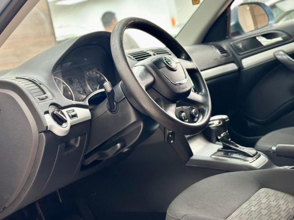 Skoda Octavia II (A5) Рестайлинг с пробегом 2010 года, цена 640 000 рублей, 259119 км, лифтбек, Автокод Объявления