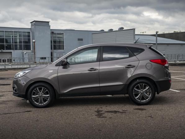 Hyundai ix35 I Рестайлинг с пробегом 2013 года, цена 1 200 000 рублей, 247386 км, внедорожник, Автокод Объявления