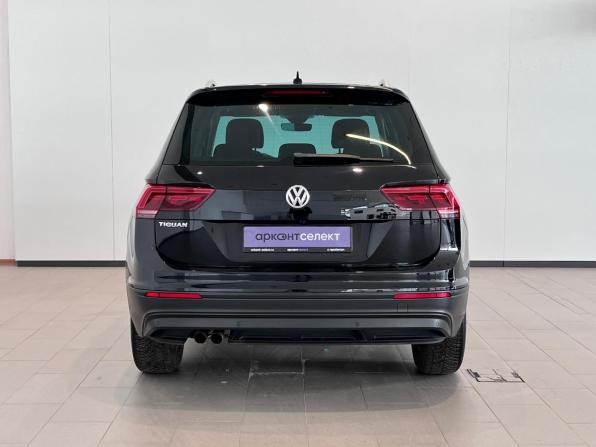 Volkswagen Tiguan II с пробегом 2019 года, цена 2 390 000 рублей, 128707 км, внедорожник, Автокод Объявления