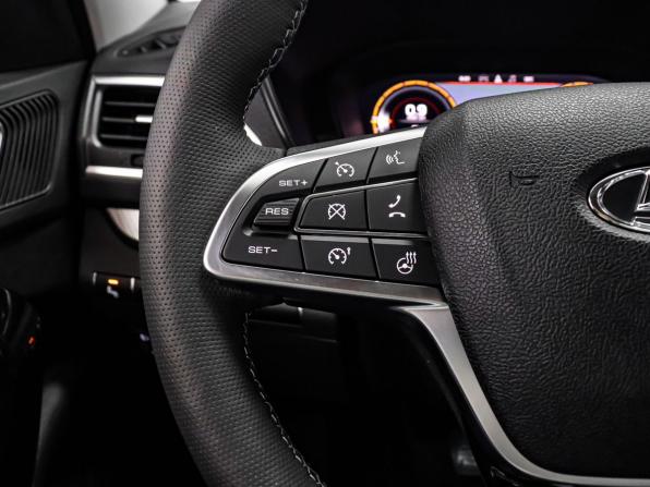 Lada (ВАЗ) Vesta I Рестайлинг (NG) с пробегом 2025 года, цена 1 879 000 рублей, 230 км, седан, Автокод Объявления