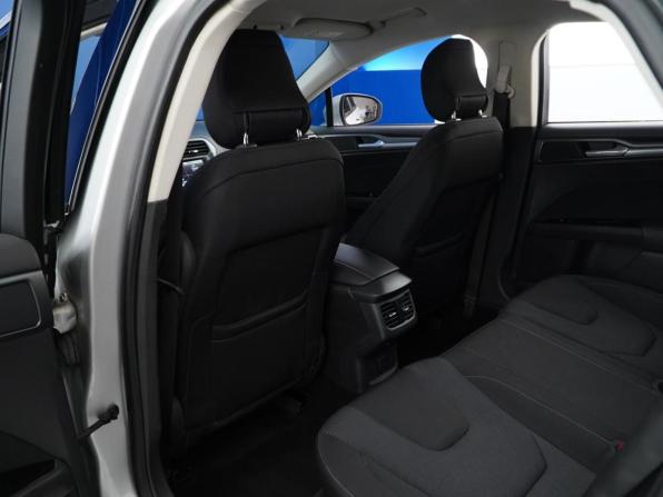 Ford Mondeo V с пробегом 2015 года, цена 1 550 000 рублей, 143143 км, седан, Автокод Объявления