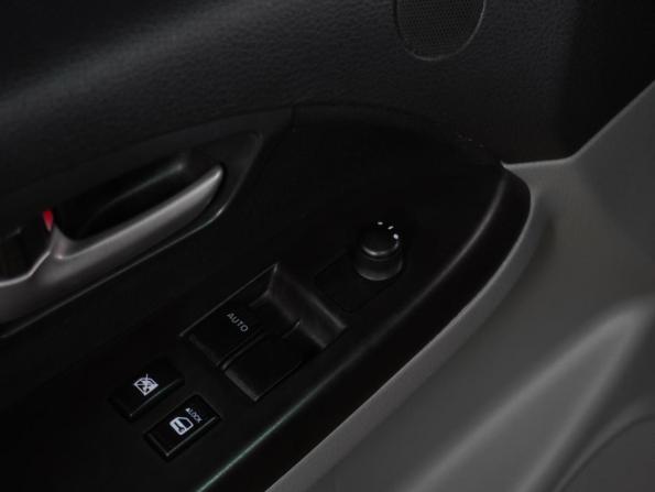Suzuki SX4 I (Classic) Рестайлинг с пробегом 2013 года, цена 949 000 рублей, 111244 км, хэтчбек, Автокод Объявления