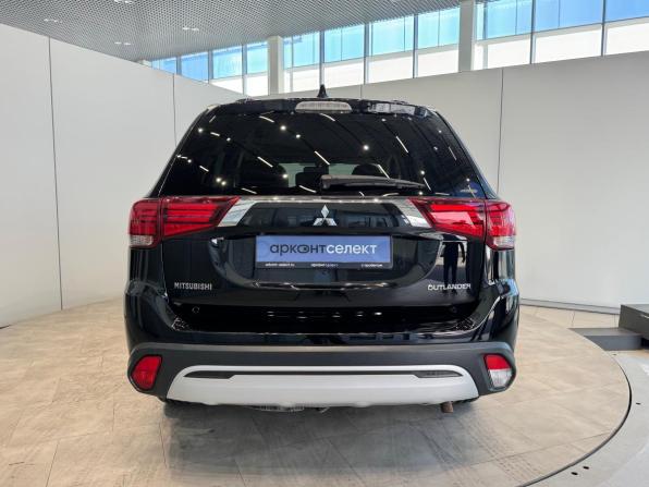 Mitsubishi Outlander III Рестайлинг 3 с пробегом 2020 года, цена 2 300 000 рублей, 65417 км, внедорожник, Автокод Объявления