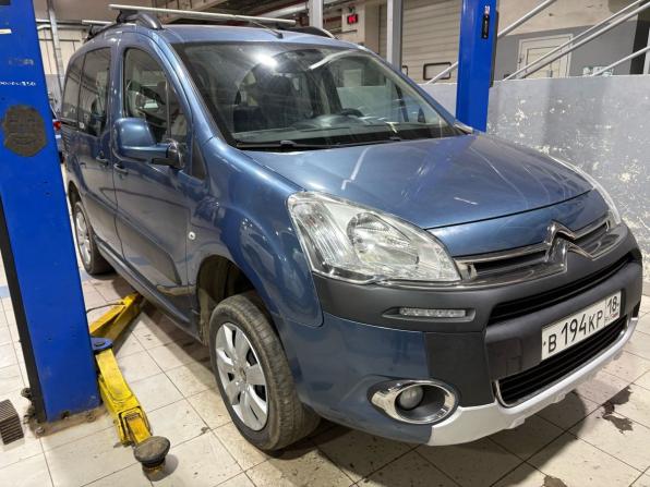 Citroen Berlingo II Рестайлинг с пробегом 2013 года, цена 890 000 рублей, 64603 км, компактвэн, Автокод Объявления