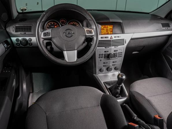 Opel Astra H Рестайлинг с пробегом 2012 года, цена 899 000 рублей, 119573 км, седан, Автокод Объявления