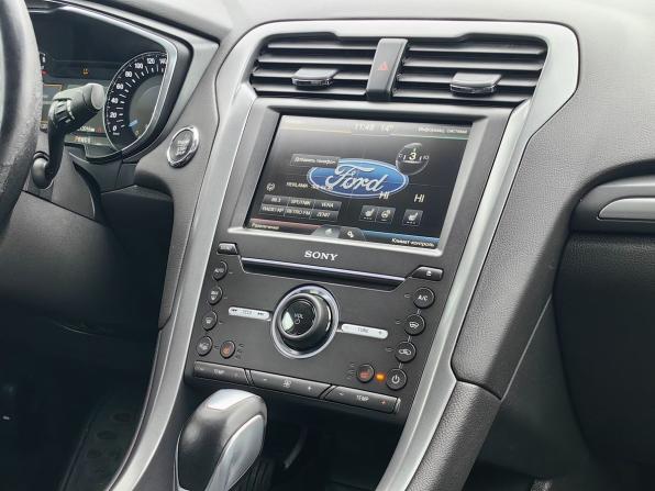 Ford Mondeo V с пробегом 2015 года, цена 1 359 000 рублей, 214000 км, седан, Автокод Объявления
