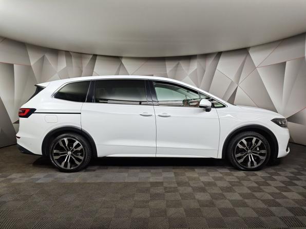 Volkswagen Viloran I с пробегом 2020 года, цена 4 495 000 рублей, 48211 км, минивэн, Автокод Объявления