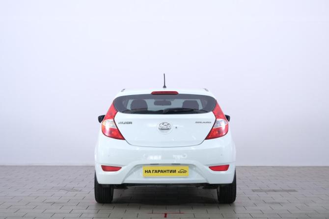 Hyundai Solaris I с пробегом 2012 года, цена 819 000 рублей, 165000 км, хэтчбек, Автокод Объявления