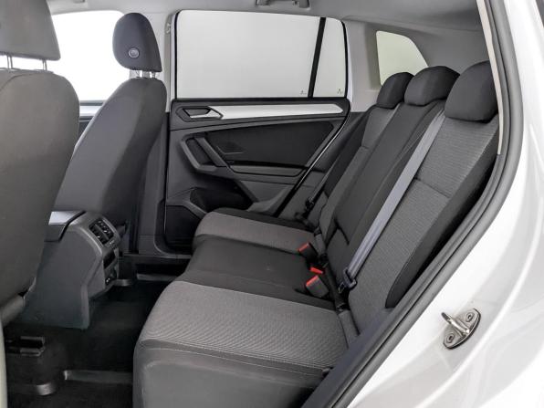Volkswagen Tiguan II Рестайлинг с пробегом 2022 года, цена 2 850 000 рублей, 30461 км, внедорожник, Автокод Объявления