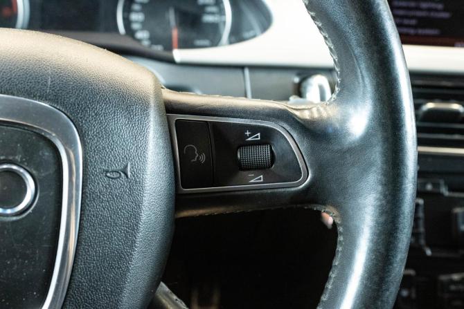 Audi A4 allroad IV (B8) с пробегом 2009 года, цена 1 049 000 рублей, 218003 км, универсал, Автокод Объявления