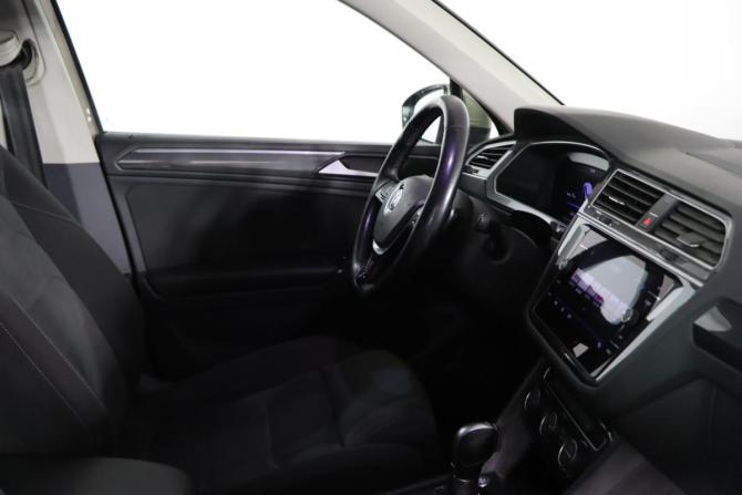 Volkswagen Tiguan II с пробегом 2017 года, цена 2 469 990 рублей, 115337 км, внедорожник, Автокод Объявления