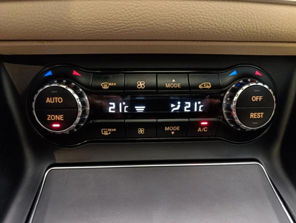 Mercedes-Benz CLA I (C117 X117) Рестайлинг с пробегом 2018 года, цена 2 150 000 рублей, 87700 км, седан, Автокод Объявления