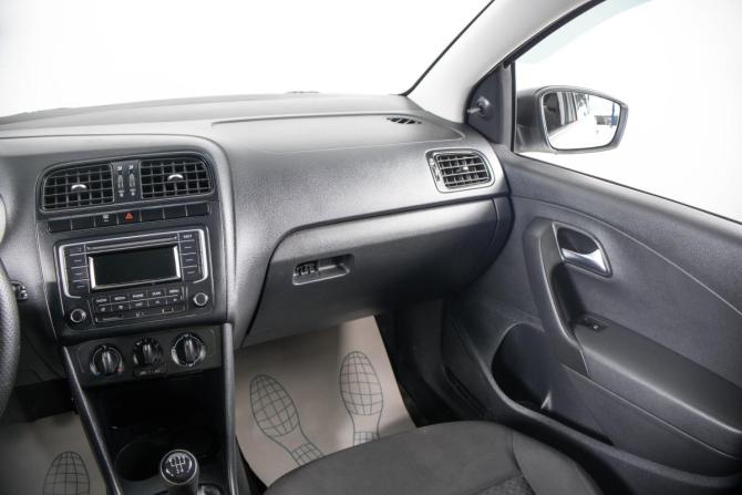 Volkswagen Polo V Рестайлинг с пробегом 2018 года, цена 739 000 рублей, 146635 км, седан, Автокод Объявления