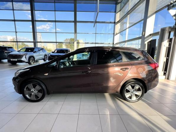 Kia Ceed II с пробегом 2012 года, цена 795 000 рублей, 176000 км, универсал, Автокод Объявления