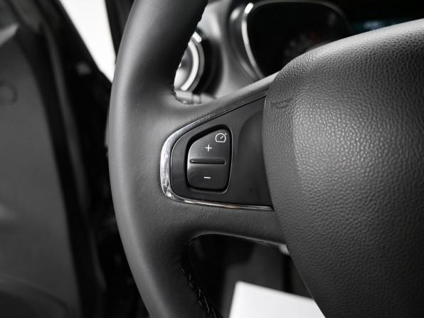Renault Kaptur I с пробегом 2017 года, цена 1 645 000 рублей, 126961 км, внедорожник, Автокод Объявления