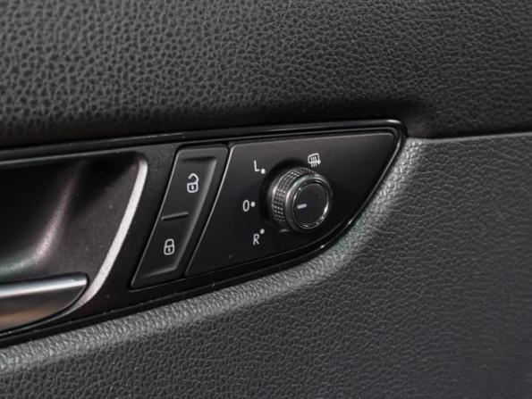 Volkswagen Passat B8 Рестайлинг с пробегом 2021 года, цена 1 999 000 рублей, 132239 км, седан, Автокод Объявления